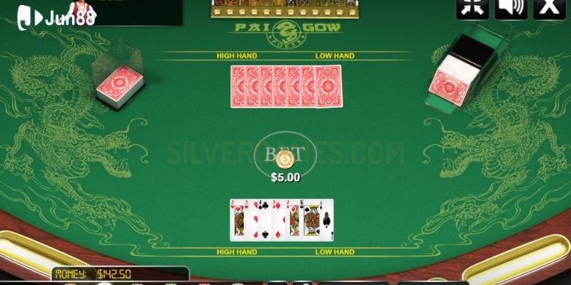 chien-thuat-choi-pai-gow-poker-khi-doc-vi-doi-thu